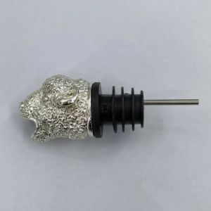 Custom Animal Head Wine Pourer Metal Wine Mouth Zinc Alloy Yak Bottle Pourer