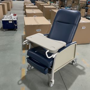 Healthcare-Grade Manual Recliner Multiple Position Seating For Seniors