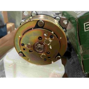 HOWO A7 Compressor WG1500139008 Air Conditioner Compressor