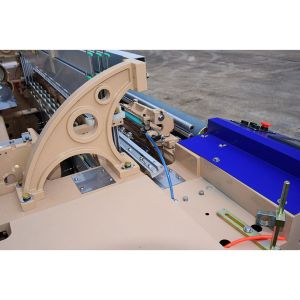 170cm Air Jet Loom Speed 1000 Rpm Split Double Pump Dobby Opening Weaving