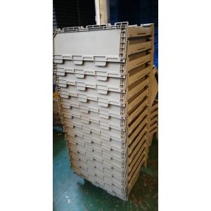 Smooth Bottom Inside Plastic Attached Lid Containers Easy To Clean