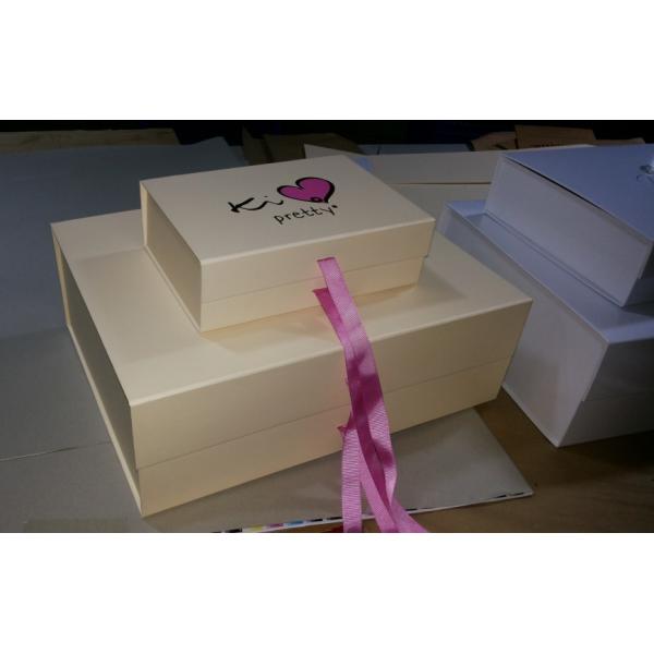 Custom magnet folding paper flat pack box luxury magnetic gift box with silk ribbon
