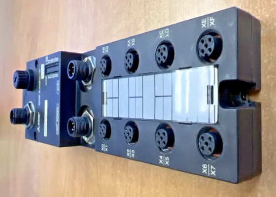 AJ65FBTA4-16D Mitsubishi Universal Model Redundant Power Supply Module