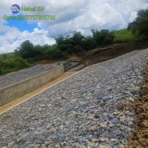 Cheap Hot Dipped Galvanized Gabion Basket Wire Mesh Gabion Mattress for River Channel Protection for sale