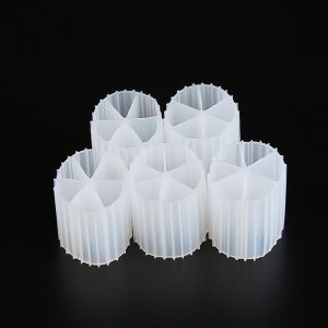 Sewage Treatment MBBR Filter Media 0.96 - 0.98g/Cm3 Density With White Color