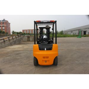 1070mm Fork Length 2.0 Ton Electric Warehouse Lifts With DC AC Drive System