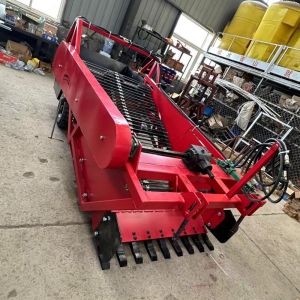 Tractor-Towed Hydraulic Rock Picker for Effective Stone Picking and Handling