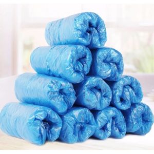 PE CPE Plastic Disposable Shoe Covers Footwear Smooth Surface 39X15cm