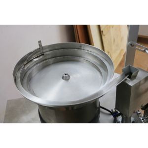 Autompatic screw nut/screw hardware parts/industrial parts packaging machine