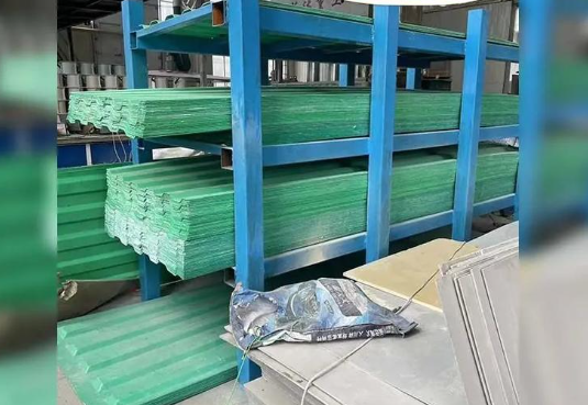FRP Flat Plate Refrigerated Truck Panel 200 - 400MPa Bending Strength FRP Sheets