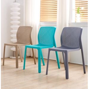 Grey Plastic Stackable Outdoor Dining Chairs PP Plastic Rattan Dining Chairs
