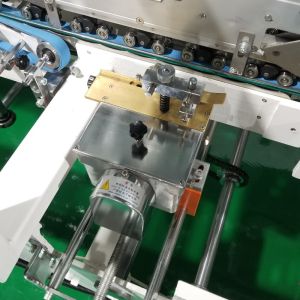 ZH-800G Paper Feeding Cold Glue Olive Oil 4.5KW Box Folding Machine