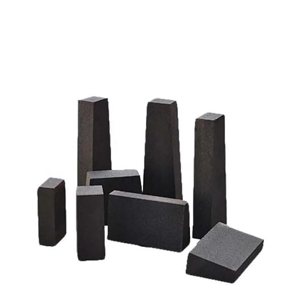 Quality High Cr2o3 Magnesite Chrome Brick With High Density Punching wholesale