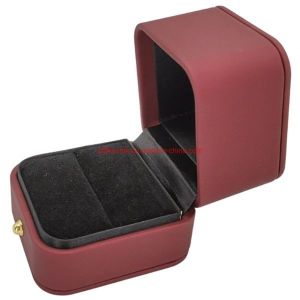 Portable Rigid Cardboard Wedding Ring Gift Box With Golden Brim And Clamshell