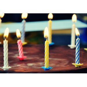 4 Colors 24Pcs Swirl Birthday Candles With Holders For Children Party Food Grade