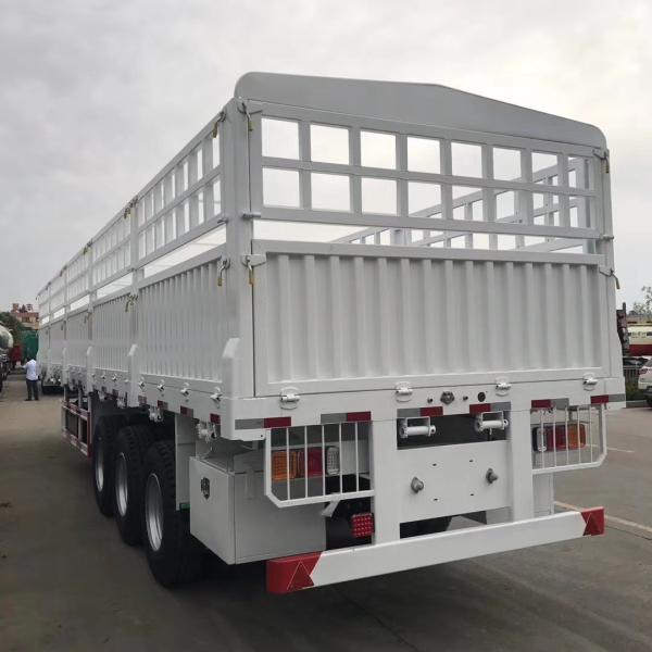 12.5*2.5*3.7m Livestock Semi-Trailer Customizable Solution For Transport