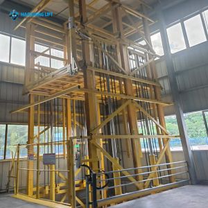 Robust Guide Rail Hydraulic Freight Elevator Cargo Lift 8000kg Customized