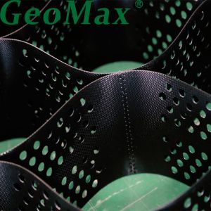HDPE Geocell GM445-150mm Base Stabilization for Heavy Trucks and Freight