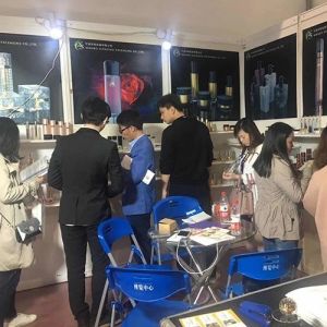 Collar Material petg PET Plastic Bottle 1.7OZ Empty Transparent Alcohol Spray