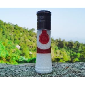 Two Types Of Seasoning Grinders: Capacity & Material Differences