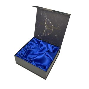 Custom Black Gift Packaging Magnetic Box with Silk and Gold Foil Printing