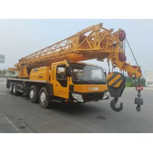 China 2011 Model Remanufactured Machinery XCMG Renew 50T Used Truck Crane on sale