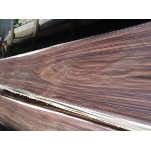 Cheap Quarter Slicing Natural Wood Veneer 8-40cm Width 20ccm-244cm for sale