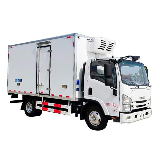 Isuzu Refrigerated Truck for Pork and Beef Preservation Dimensions L x W x H