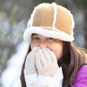 Outdoor Lamb Custom Sheepskin Beanie Hat With Customized Plain Dyed Pattern