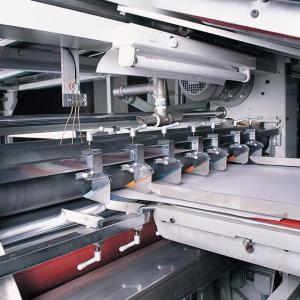 Cheap Manual Control Electric Cardboard Laminator for 3M×15.2M Operation Space and Electric Power Source for sale