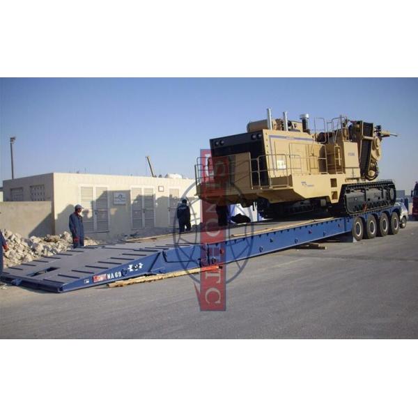 Quality Quad Axle Lowboy Gooseneck Trailer , Front Loading Detachable Hydraulic Low Bed Trailer wholesale