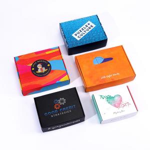 Custom Size Accepted Folding Corrugated Carton Clothes Packaging Paper Box with