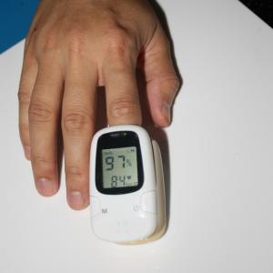 Neonatal Portable Fingertip Pulse Oximeter Sensor for Infant