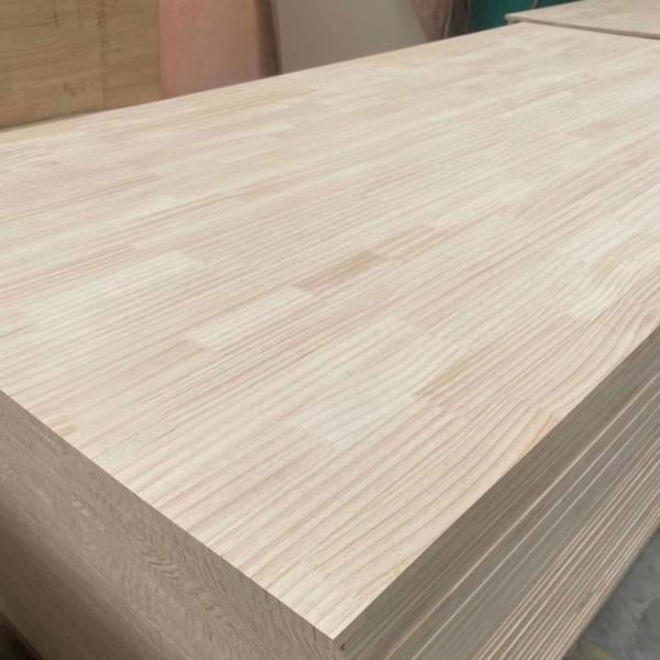 Smooth and Clean Radiata Pine Wood Finger Joint Board for Project Solution