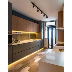 Customized Waterproof Luxury Smart Wood Lacquer Kitchen Cabinet by American