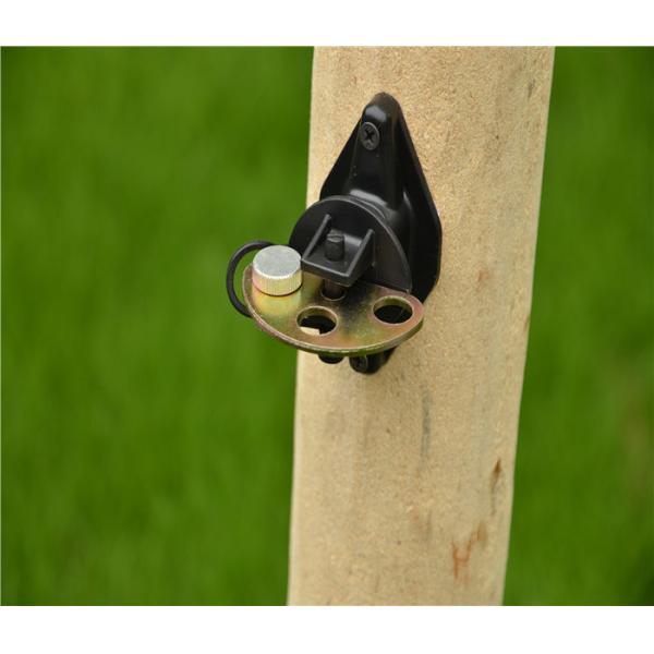 Quality Galvanized Steel 3 Way Post Pinlock Electric Fence Insulator With Three 14mm Hole wholesale