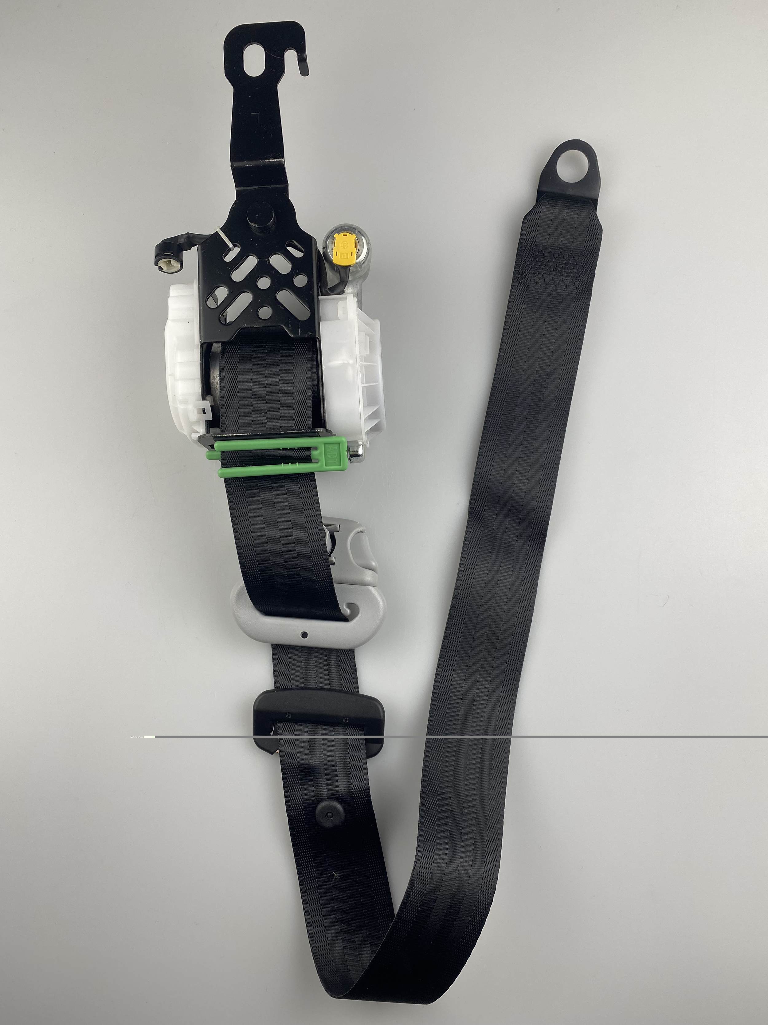 Car Three-Point Seat Belt for Hyundai Elantra With Black Webbing Single Explosion