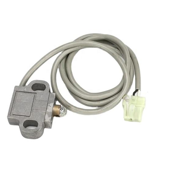 Quality High Guarantee Excavator Switch 6F95 for PC200-5 PC200-6 D4C-9093 203-06-5621 Travelling Pressure Sensor wholesale