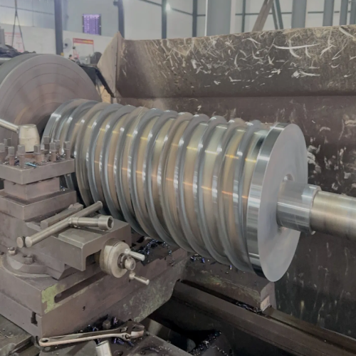 Carbon Steel Electromagnetic Heating Roller with 10-670mm Diameter 0.05mm Tolerance and HRC50-58 Hardness