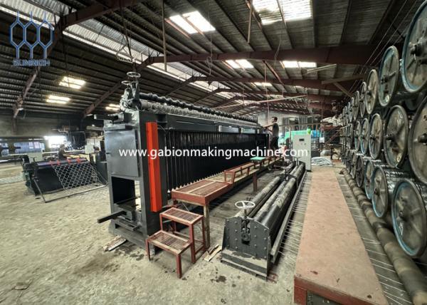 2m-4m Automatic Hexagonal Wire Netting Machine Wire Diameter 1.6-4.0mm Mesh Size
