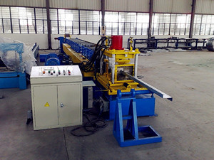 300mm Adjustable C Z Purlin Making Machine 12m/min