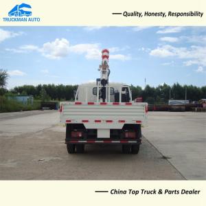 9.00R20 Tire 5 Ton HOWO Light Truck With 3 Tons Lifting Crane