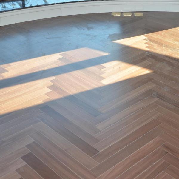 Quality Multilayer Engineered Wood Flooring Oak Butterfly Joint Espresso Satin Wood Flooring wholesale