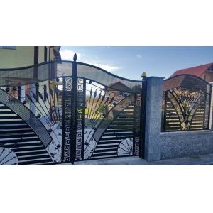 China Rot Proof Metal Wrought Iron Railing Black Powder Coated With Galvanized on sale