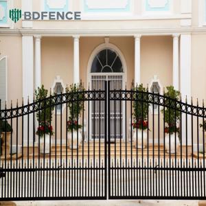China Robust Tubular Steel Fence Heavy-Duty Construction on sale