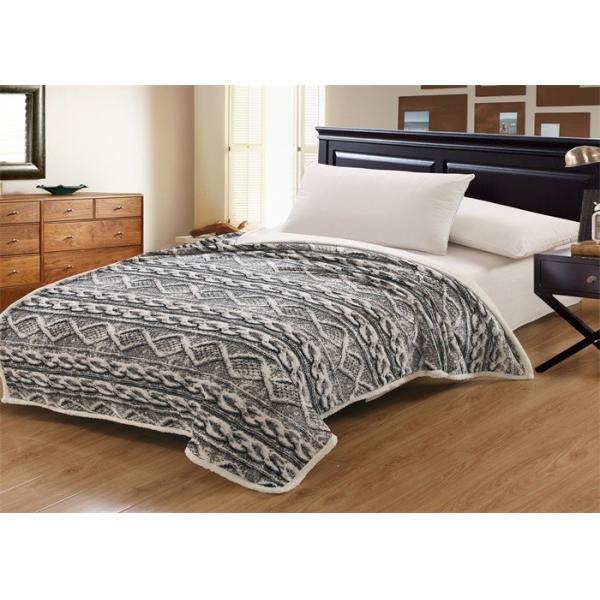 Grey Color Coral Throw Blanket Oblong Shaped With 1cm Or 5cm Folded Border