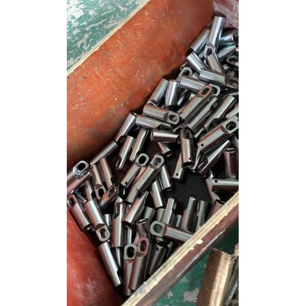 Galvanized Rotation Mesh Cable Pulling Grip 37-50mm With Breaking Load 35KN
