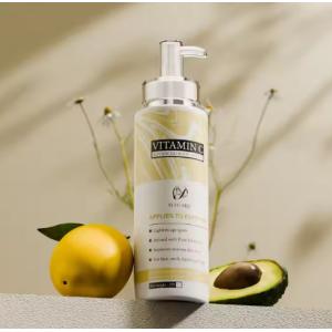 China OEM ODM New Natural Whitening Face & Body Lotion Moisturizing Brightening Skin Care Vitamin C Body Lotion on sale