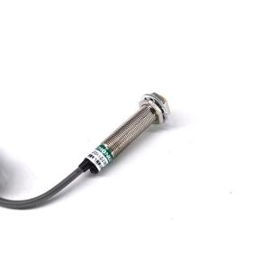 Portable Inductive Cylinder Proximity Switch High Repeated Positioning Accuracy