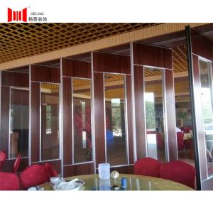 Wooden Surface Tempered Glass Movable Wall 67mm Thick 10db Soundproof